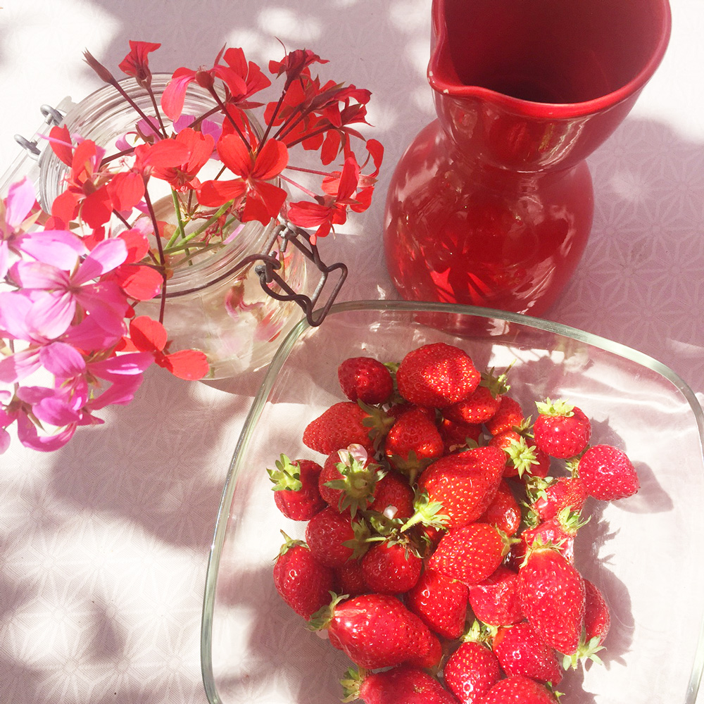 Chouette, des fraises en dessert