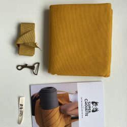 Pack shot sac yoga moutarde pailletée